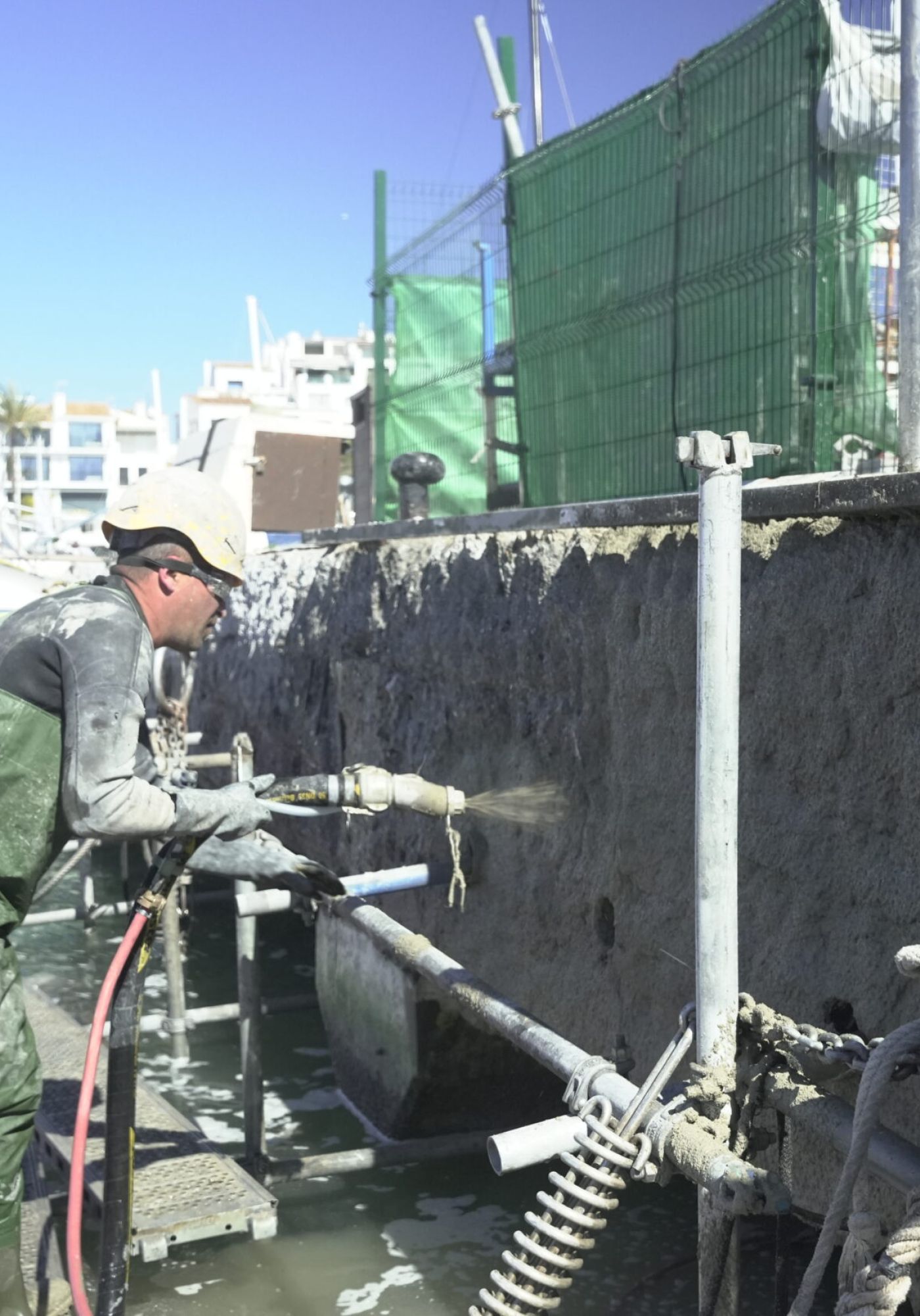 Inicio 24 Reparación estructural de los pantalanes 1 y 2 del Puerto José Banús