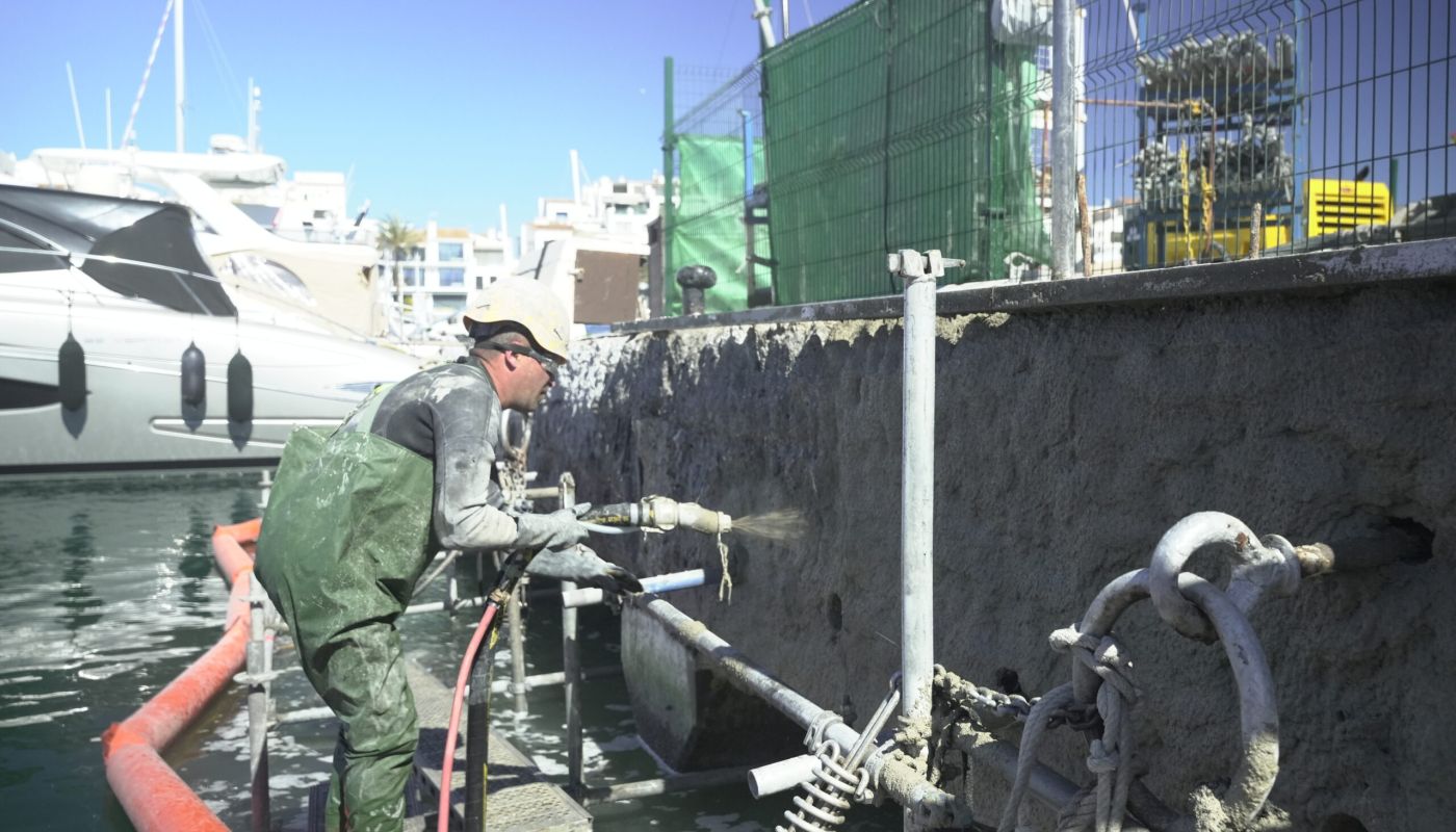 Inicio 18 Reparación estructural de los pantalanes 1 y 2 del Puerto José Banús
